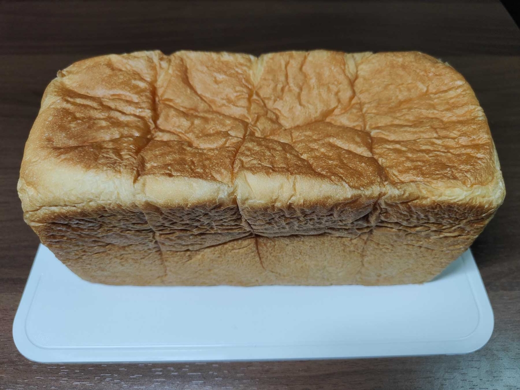 アイラビュベイベー 食パン「愛しい出逢い」